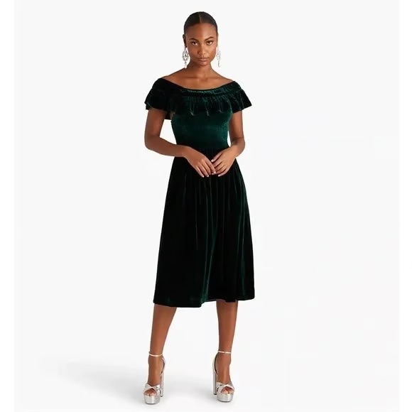 Hill House Home Akilah Nap Dress Green Velvet